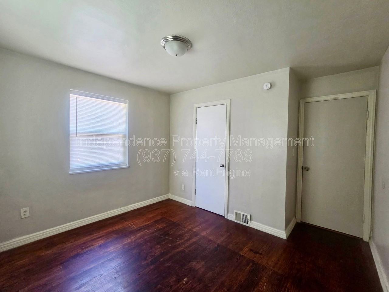 115 Scott Ave #4 - Photo 7 of 8