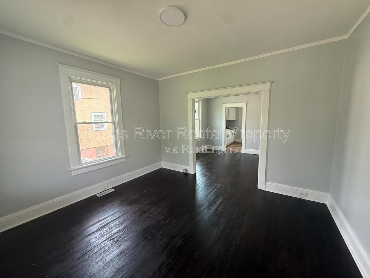 1710 15th St - Photo 4 of 24