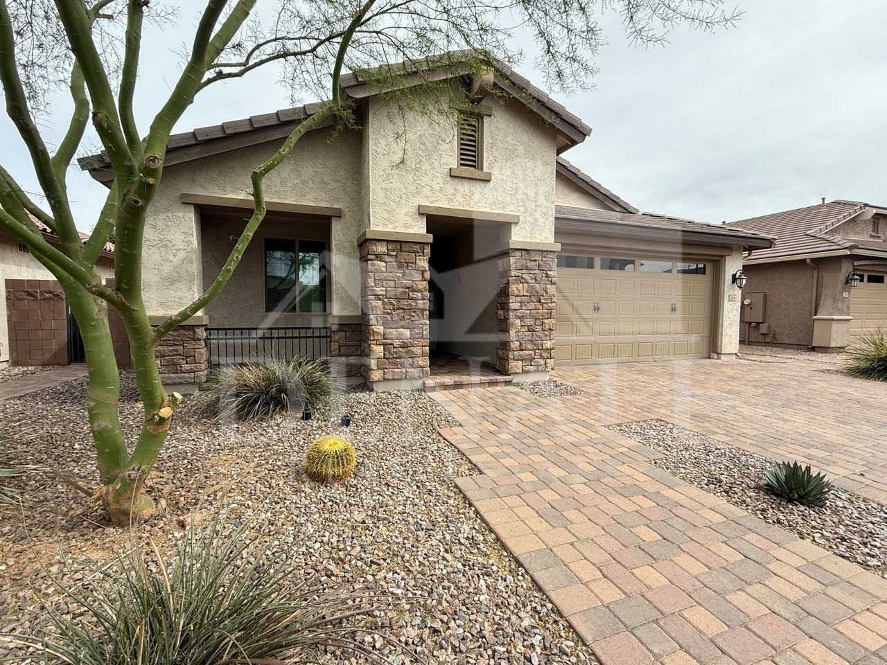 244 E Prescott Dr - Photo 2 of 27