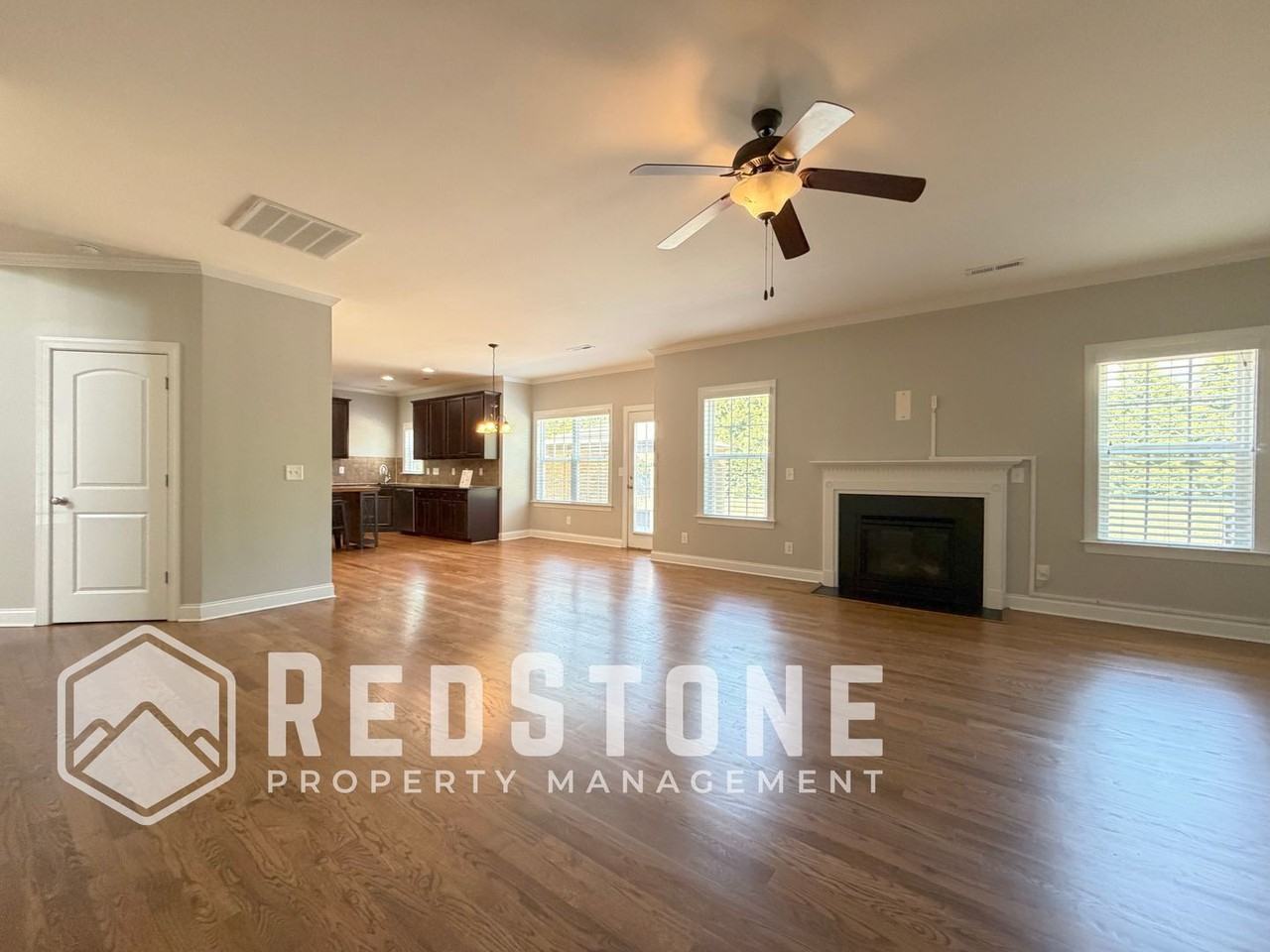 1823 Buxton Way - Photo 4 of 50