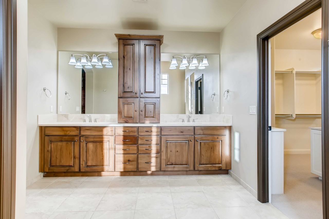 1696 Avenida Del Sol - Photo 5 of 50