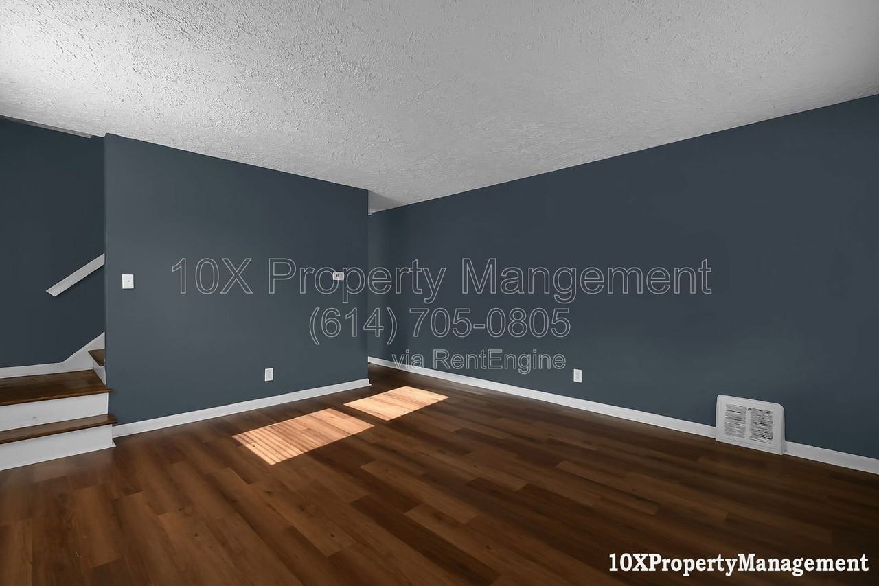 455 S Napoleon Ave - Photo 6 of 24