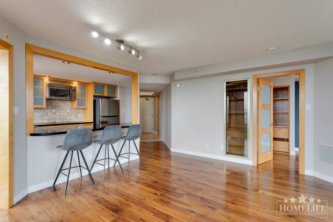 13353 108 Ave - Photo 6 of 25