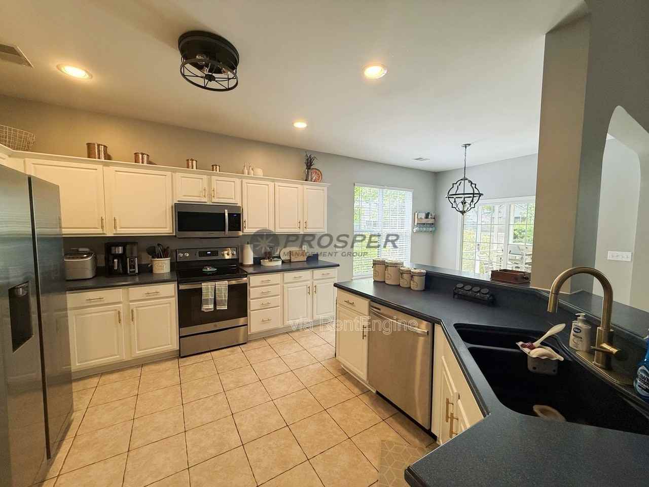 833 Paran Oaks Dr - Photo 6 of 26