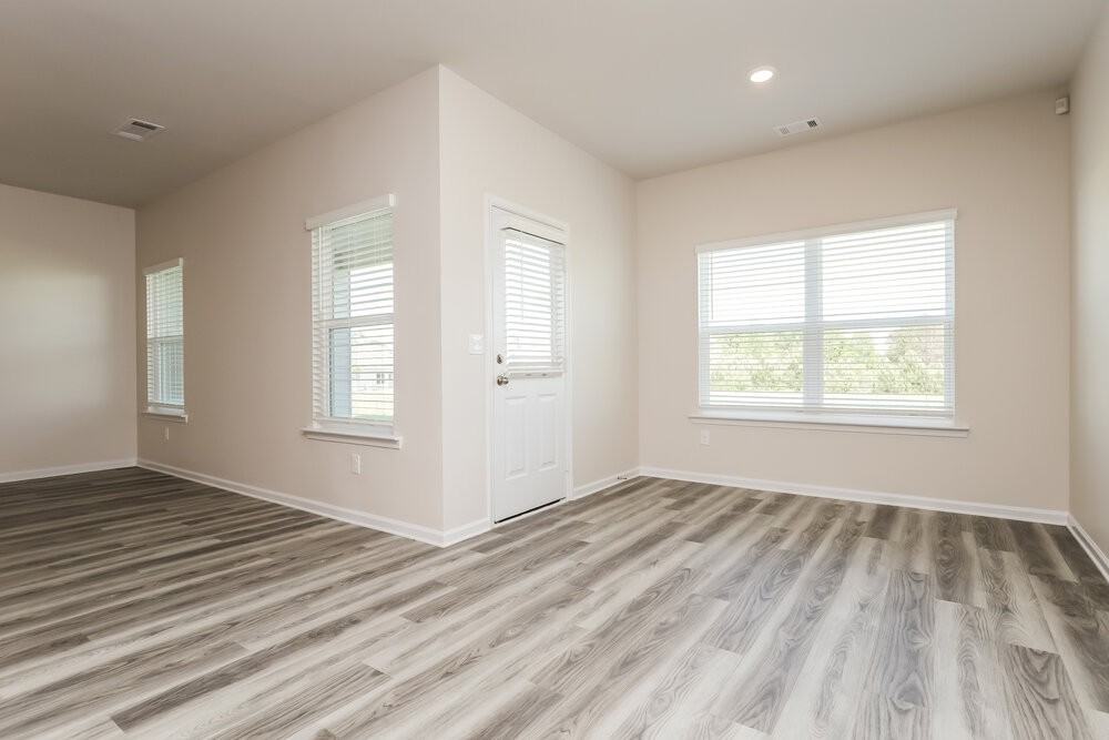 1439 Sodbuster Dr - Photo 5 of 16