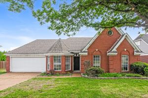 featured image of 7234 Fox Creek Dr