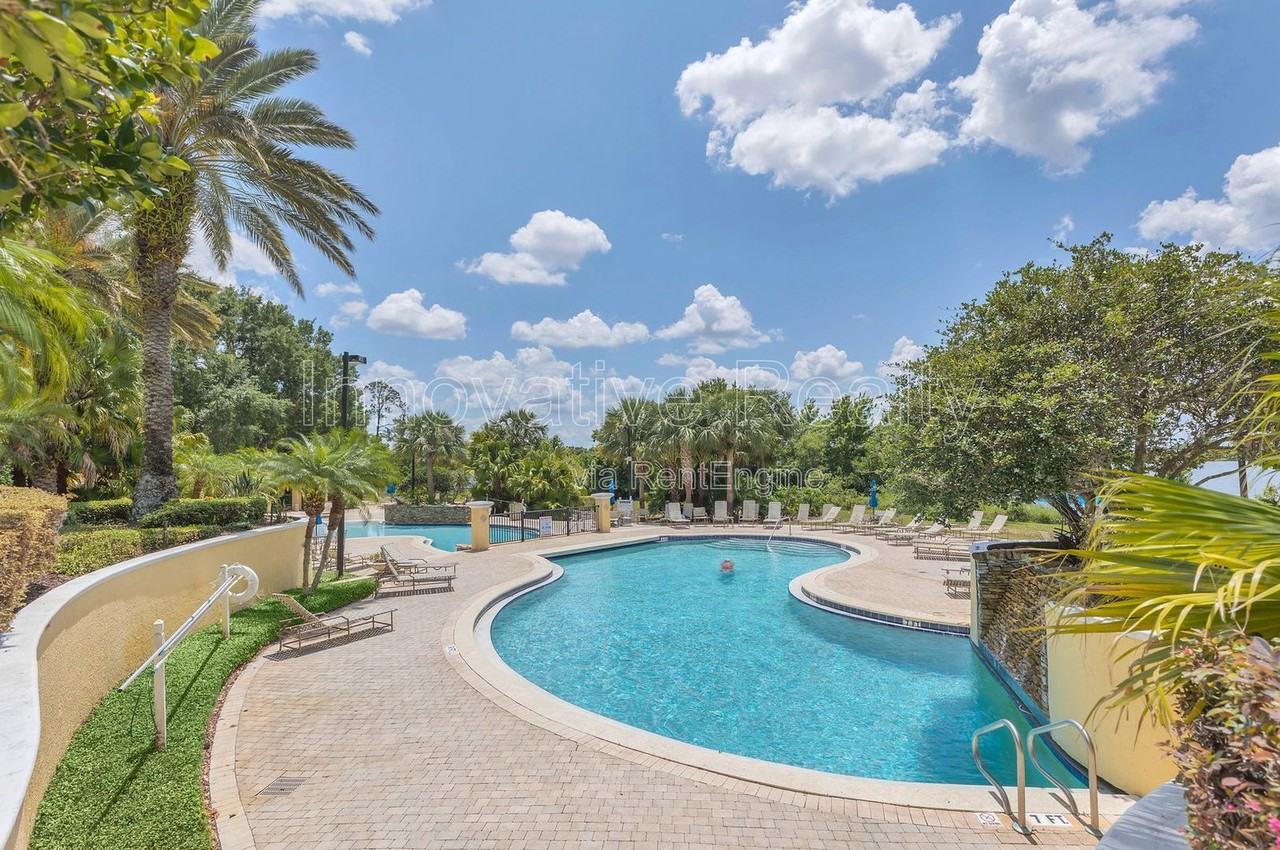 1608 Legacy Park Dr - Photo 4 of 9