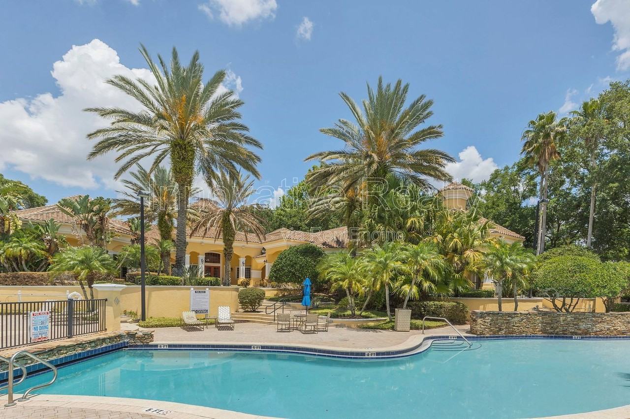 1608 Legacy Park Dr - Photo 5 of 9