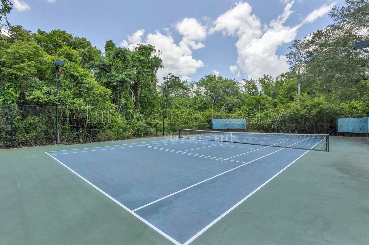 1608 Legacy Park Dr - Photo 6 of 9