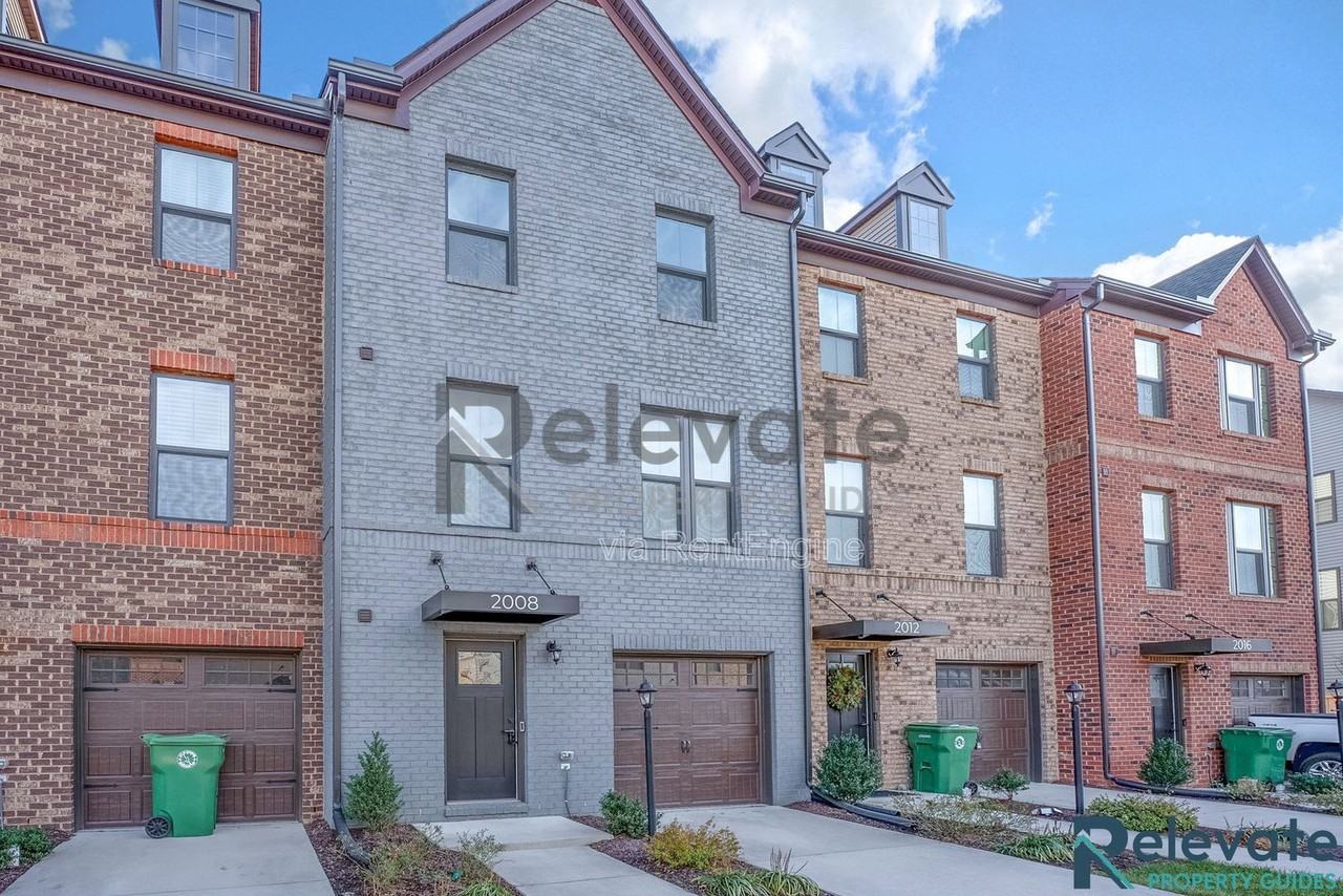 2008 Old Manchester St - Photo 3 of 37