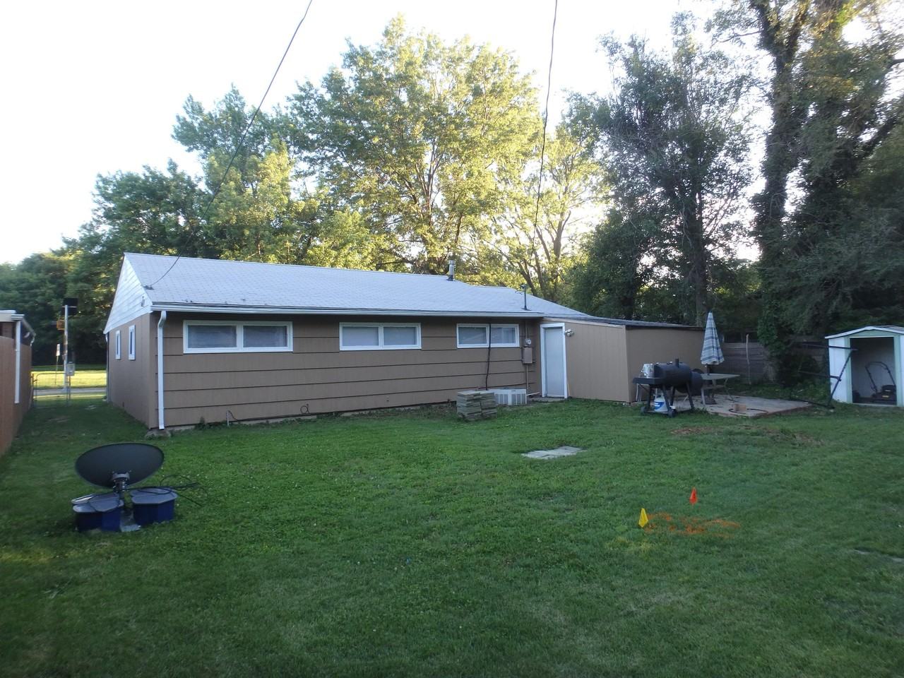 1548 Sw Shunga Dr - Photo 2 of 12