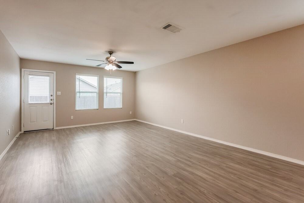 10714 Giacconi Dr - Photo 3 of 16