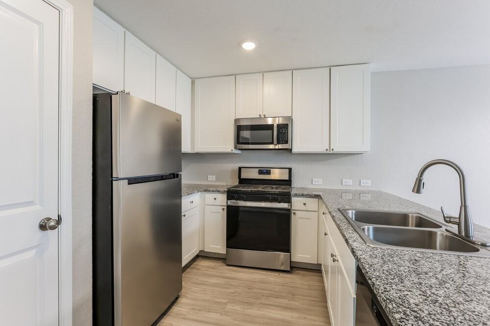 10714 Giacconi Dr - Photo 7 of 16