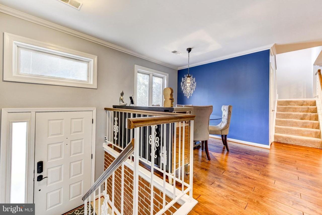 1849 N Uhle St - Photo 3 of 33
