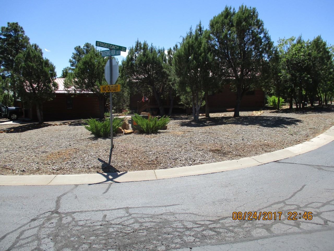 1561 N Mustang Run - Photo 2 of 24