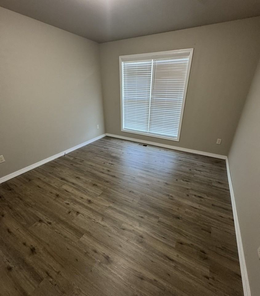 521 Micahs Crossing - Photo 5 of 23