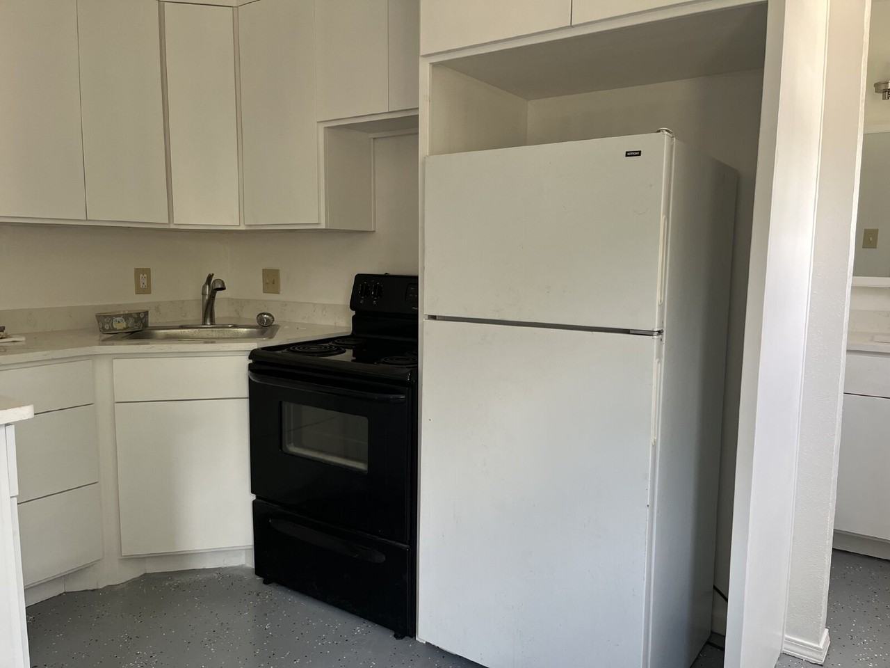 1711 Norwich Ave Rear - Photo 7 of 8