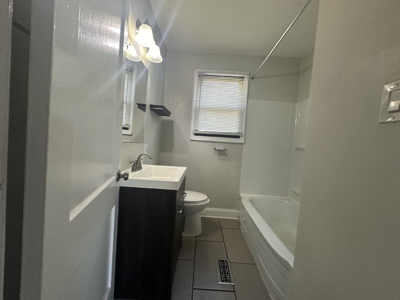 2730 Jefferson Ave - Photo 7 of 10