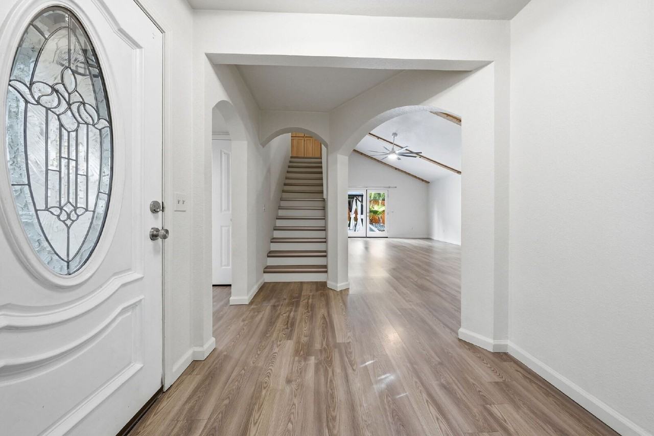 850 Tanglewood Dr - Photo 4 of 34