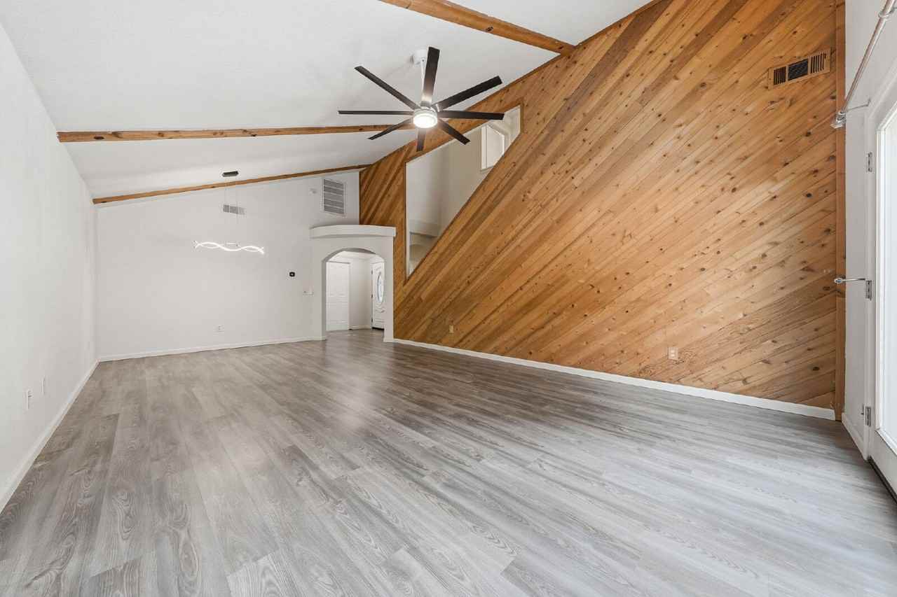 850 Tanglewood Dr - Photo 5 of 34