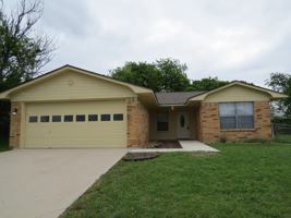 featured image of 2402 Lazy Ridge Dr