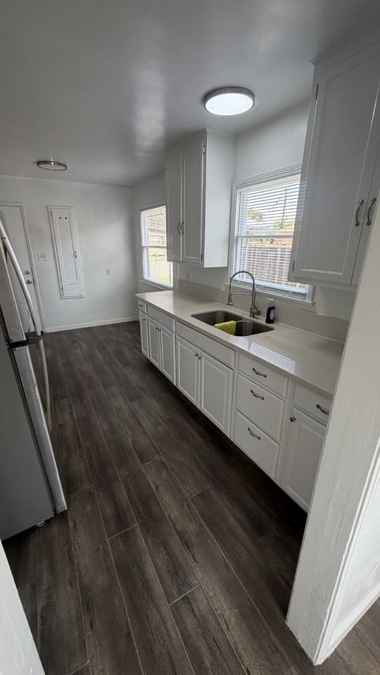 1400 Maitland Dr - Photo 3 of 15