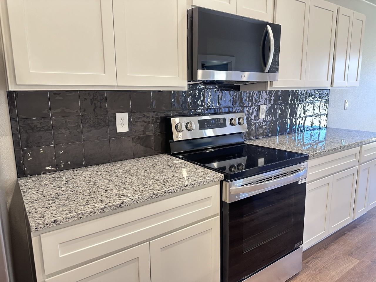 307 E 24th St - Photo 2 of 15
