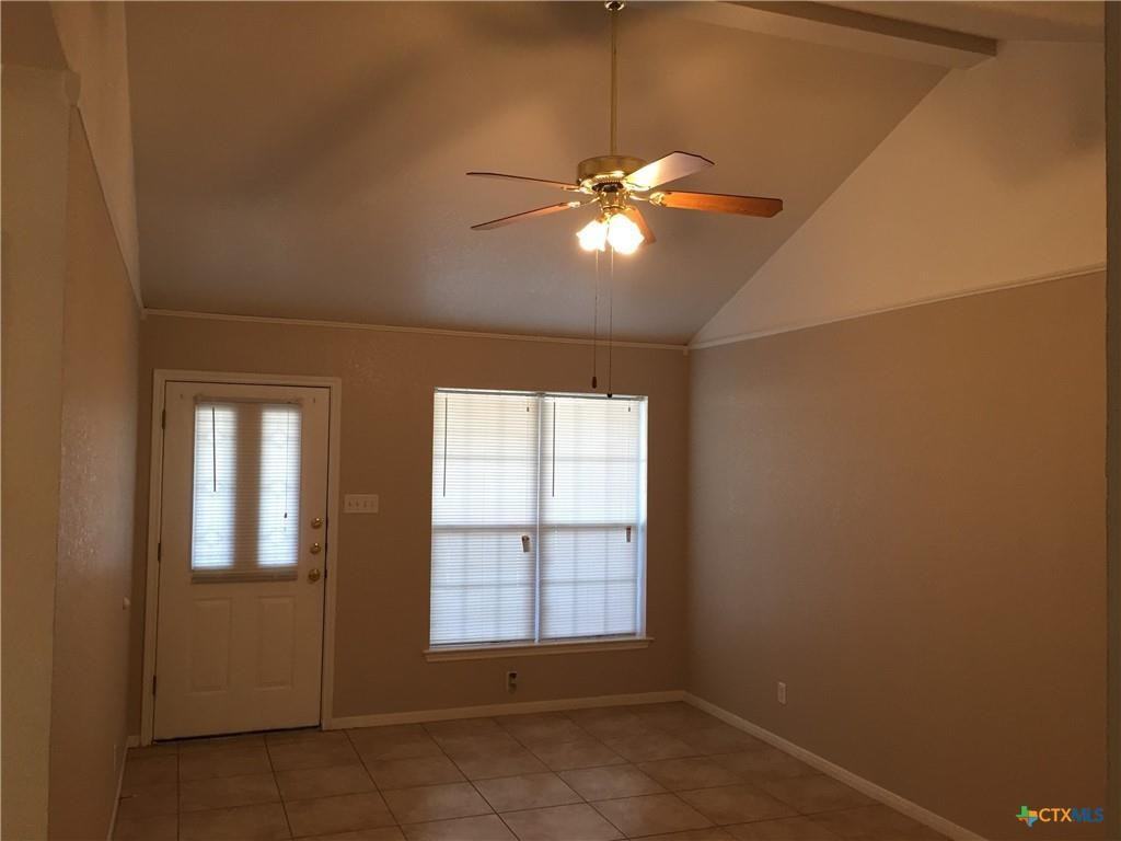 1501 Windward Dr #B - Photo 4 of 9