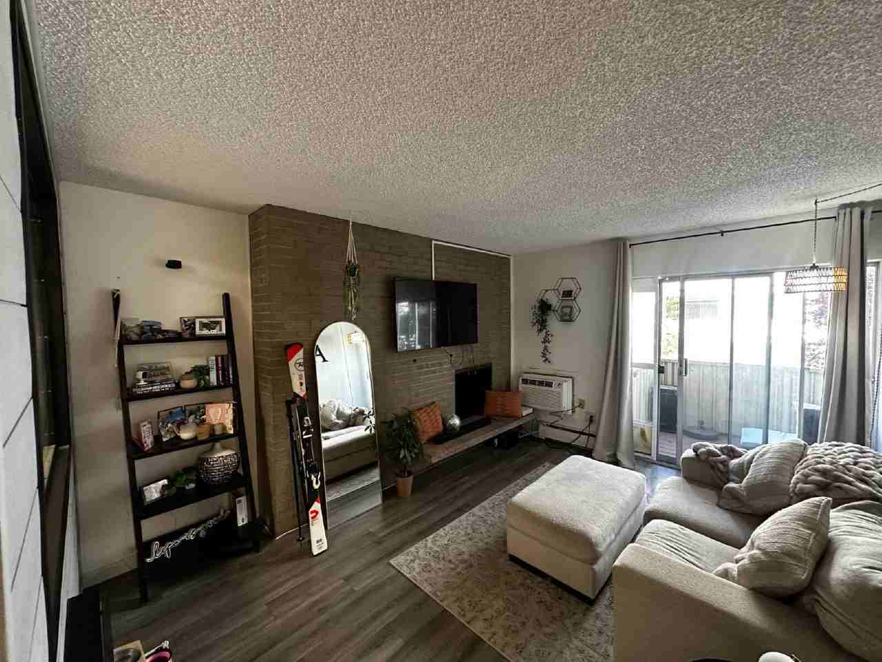 4110 Hale Pkwy Apt 2c #2C - Photo 4 of 20