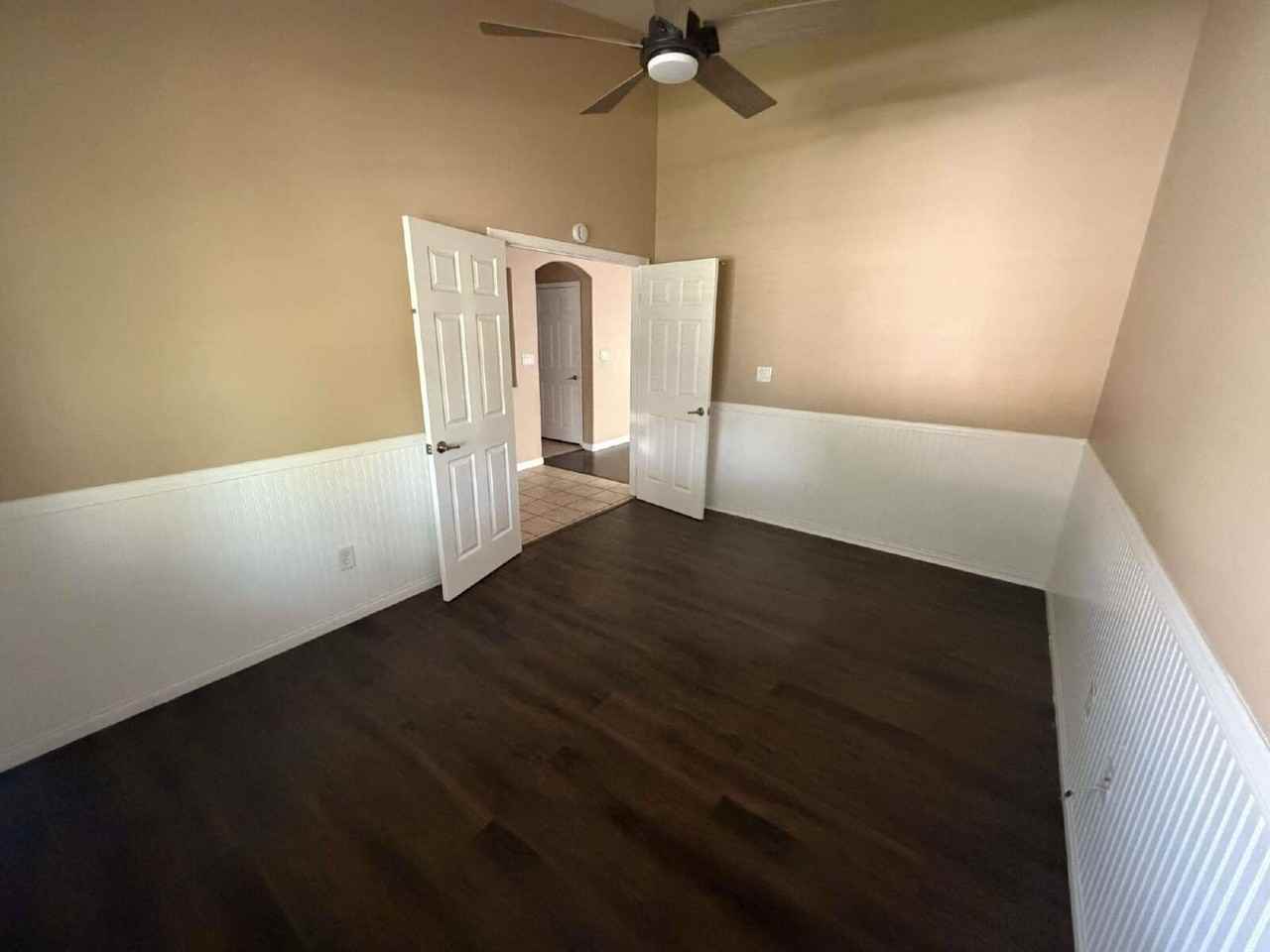 9506 Orchard Grass Ct - Photo 5 of 17