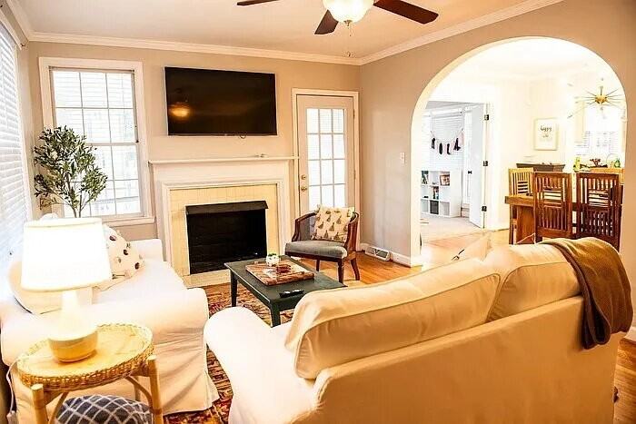 3019 Forest Dr - Photo 2 of 25