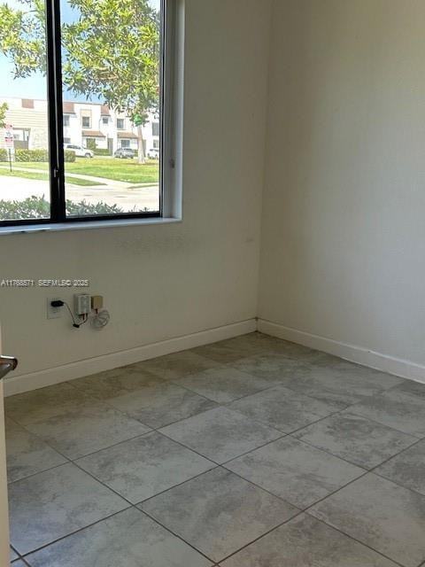 594 Northeast 207th Street #594 - Photo 7 of 18