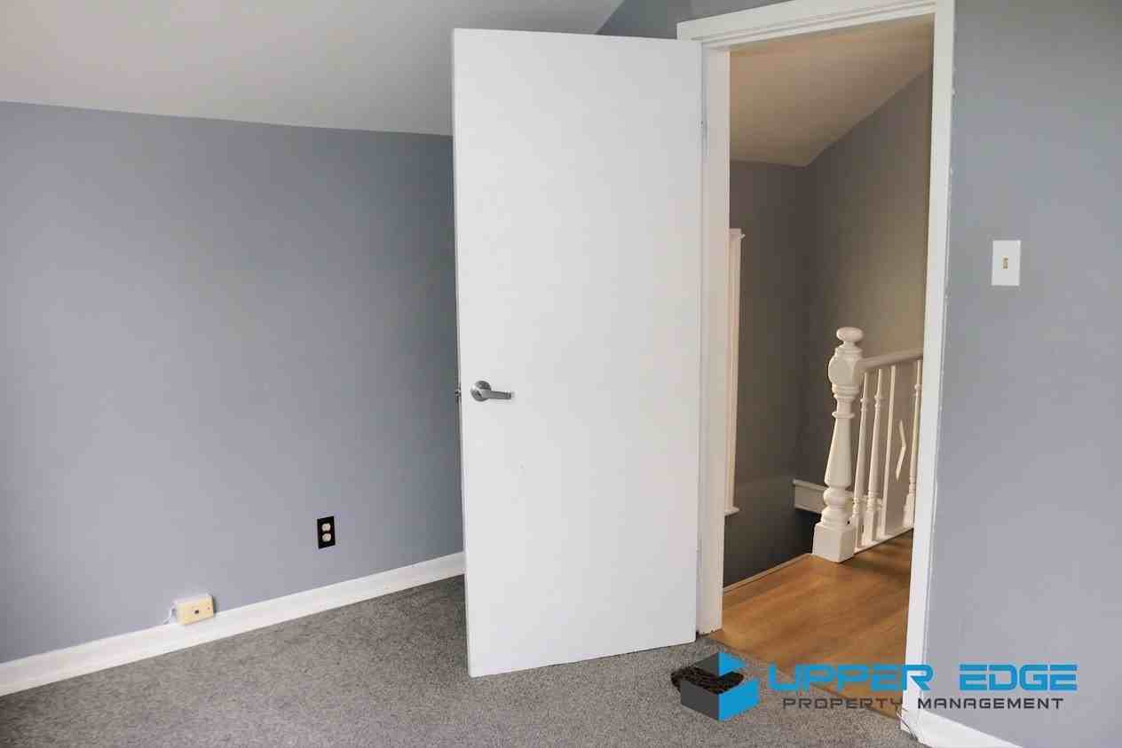 465 William Avenue - Photo 7 of 15