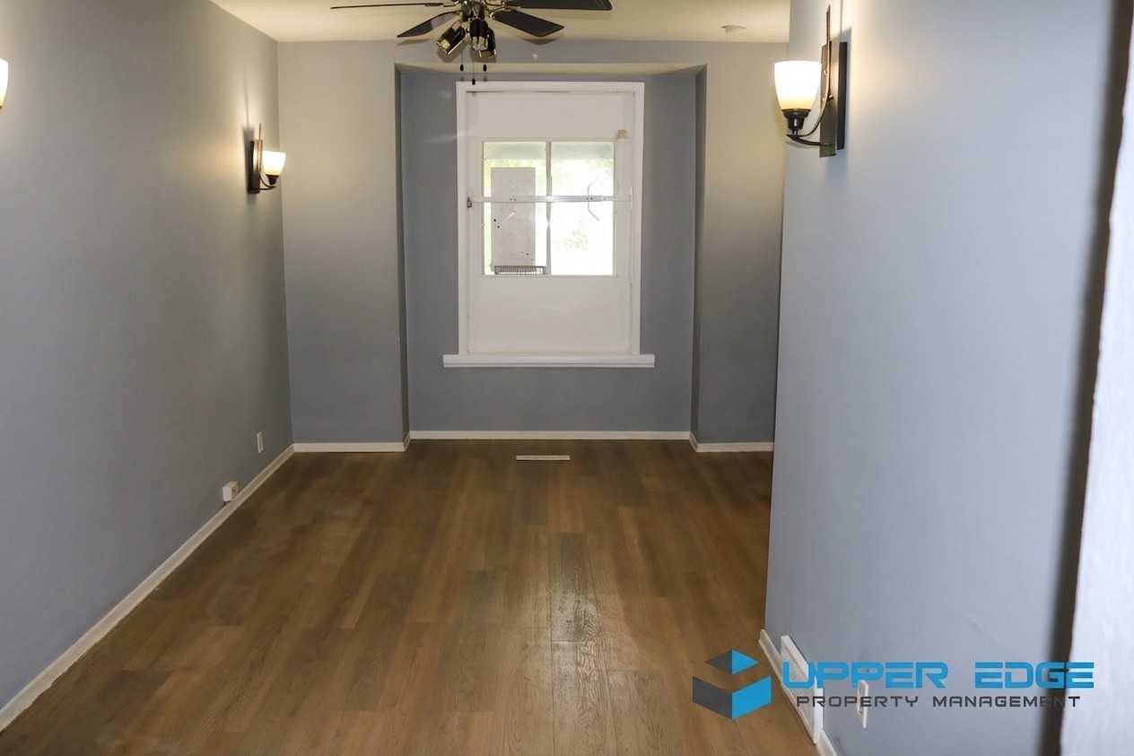 465 William Avenue - Photo 3 of 15