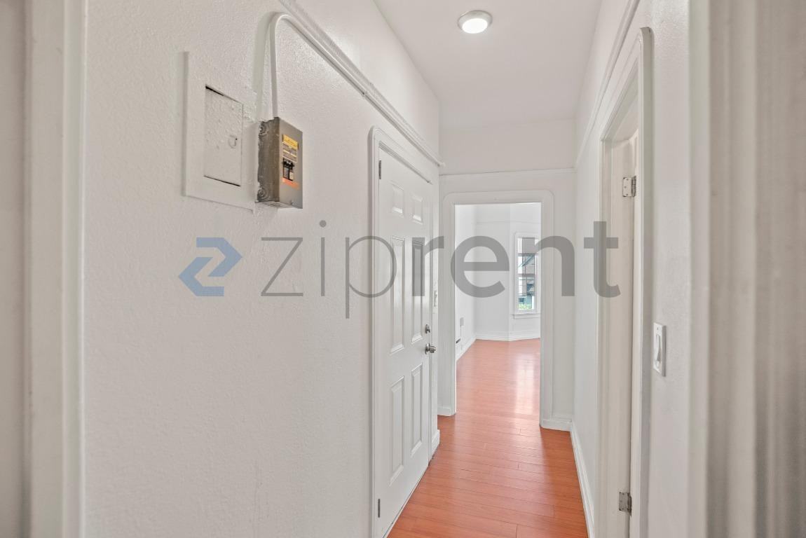 1532 8th Ave #5 - Photo 7 of 23