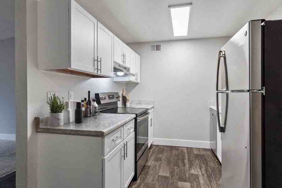 Sunset Three Twenty - Photo 6 of 27