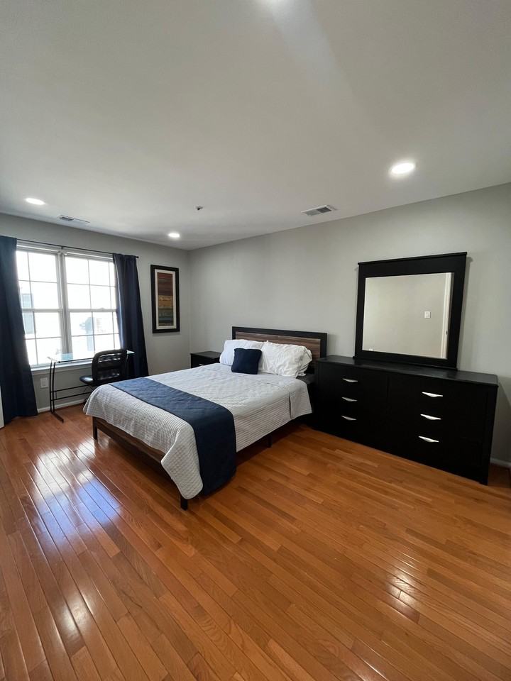 30 Richmond St - Photo 6 of 9