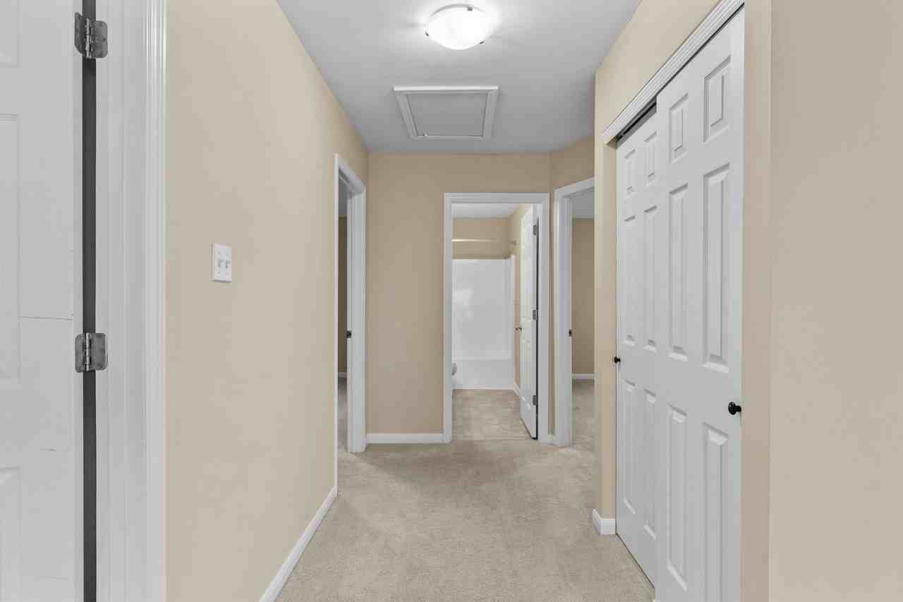 612 Zumwalt Xing - Photo 3 of 40