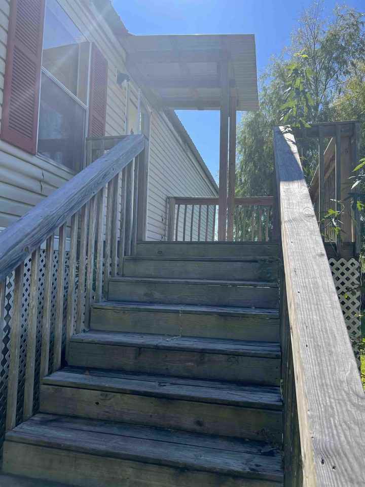 2413 Salmon St - Photo 5 of 17