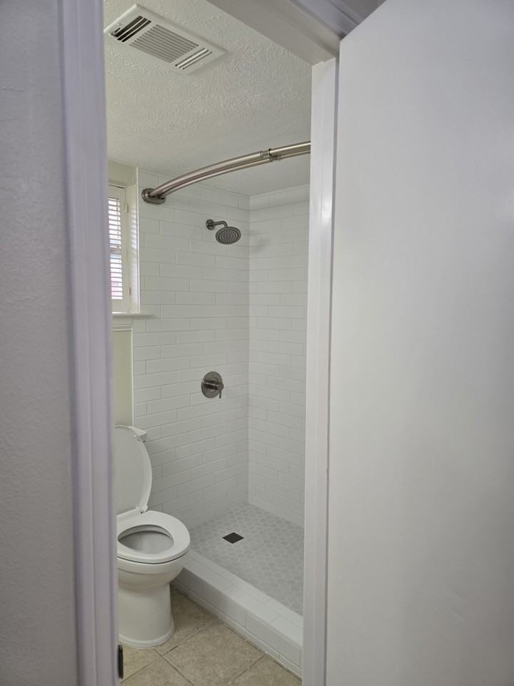 636 Wentworth Dr - Photo 7 of 24