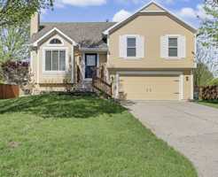 featured image of 16390 S Blake St