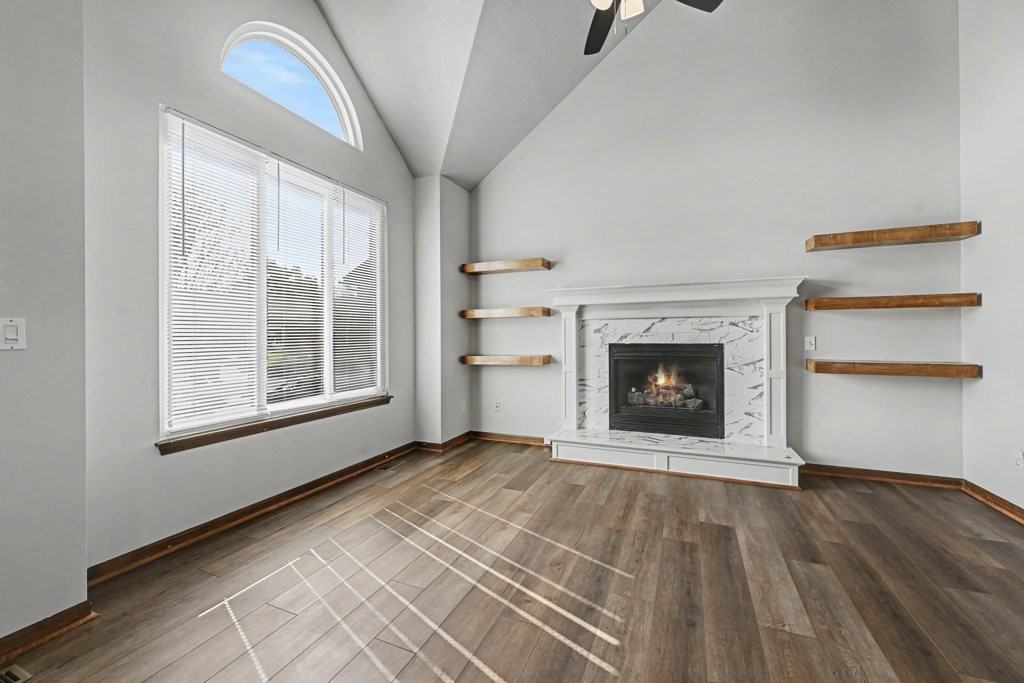 16390 S Blake St - Photo 2 of 20