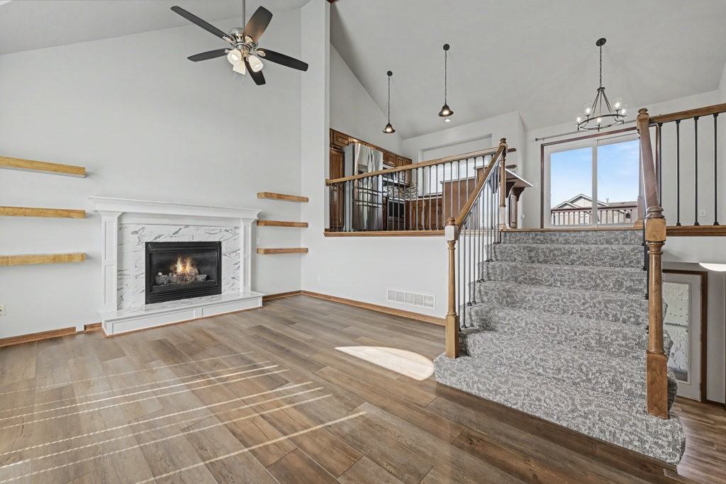 16390 S Blake St - Photo 3 of 20