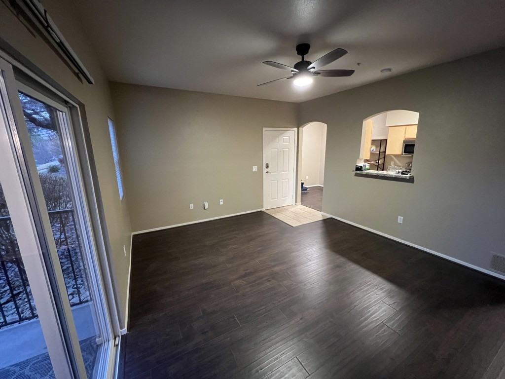 Unit G1038 - Photo 4 of 11