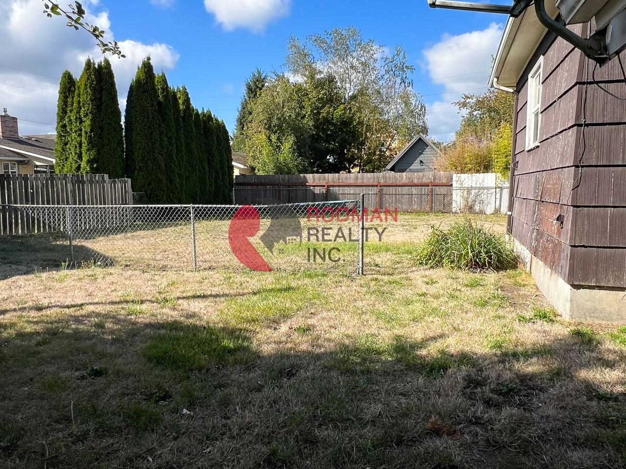 315 3rd Avenue SW - Photo 4 of 8
