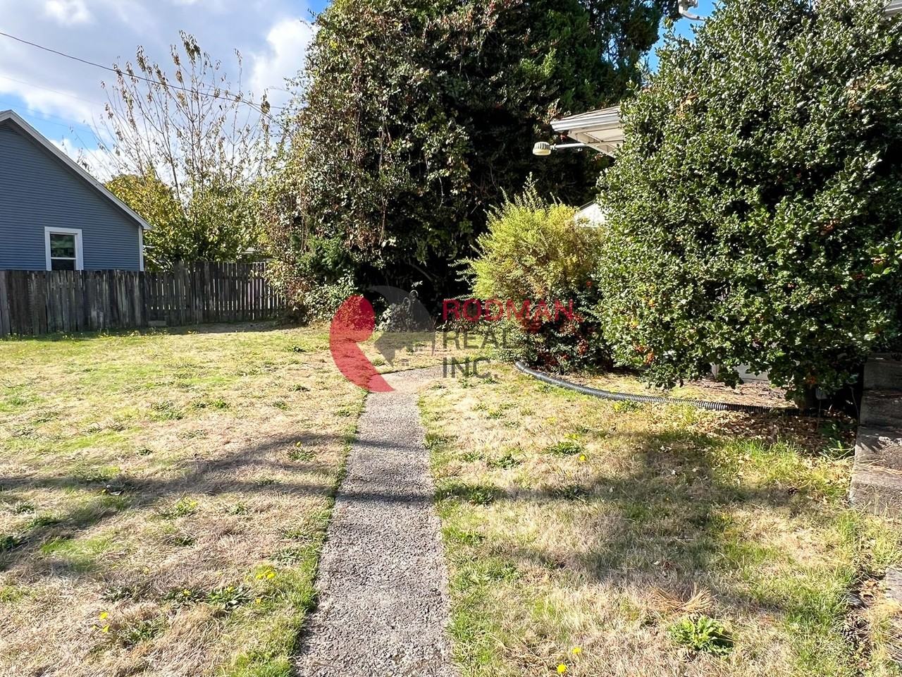 315 3rd Avenue SW - Photo 6 of 8