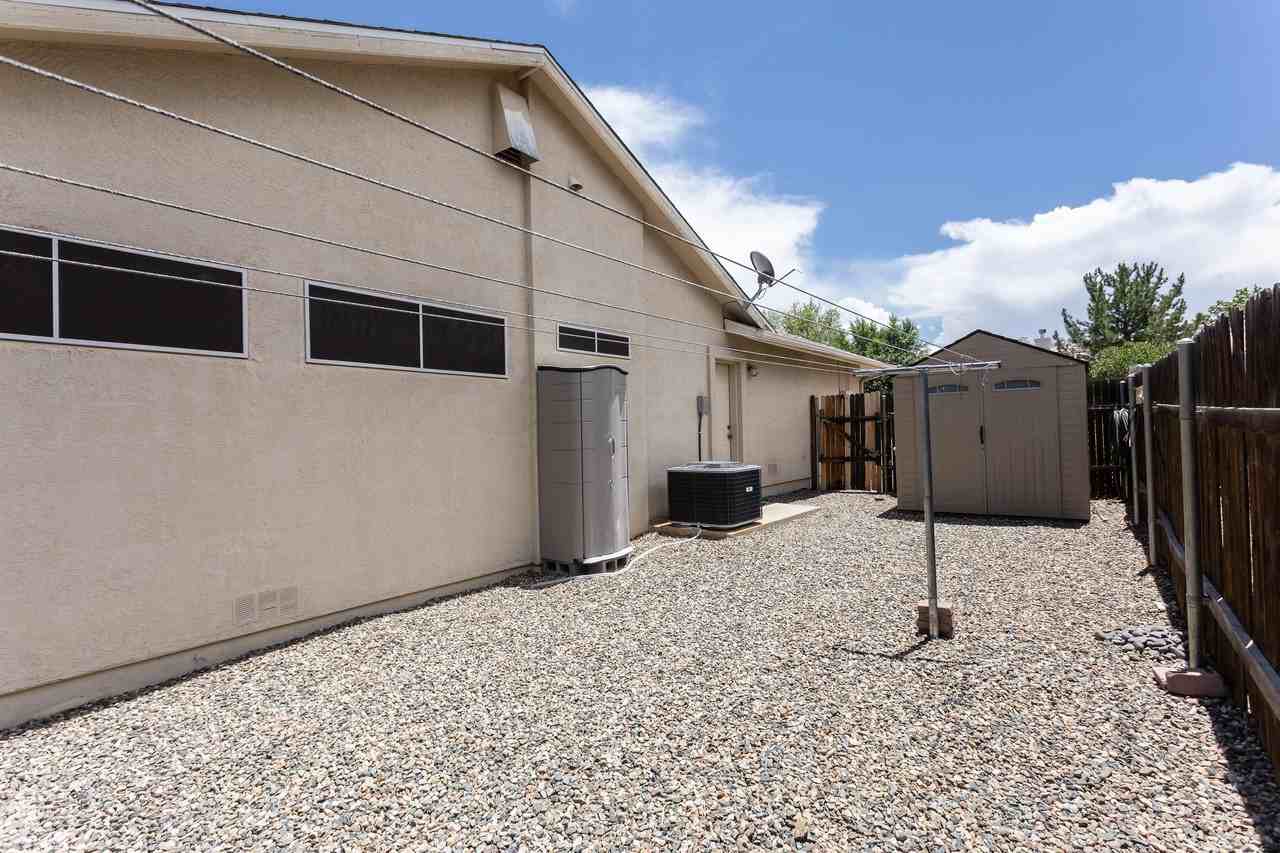 5442 N Wickiup Rd - Photo 2 of 22