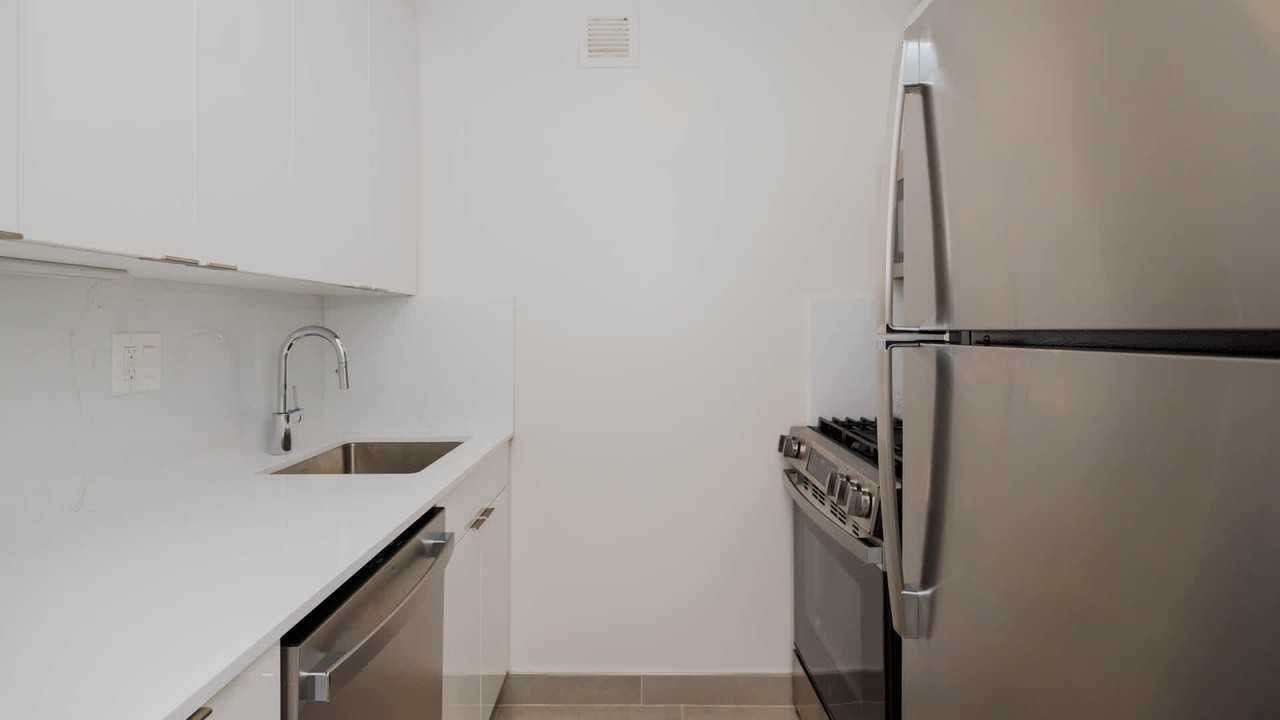 The Westmont - Photo 4 of 27