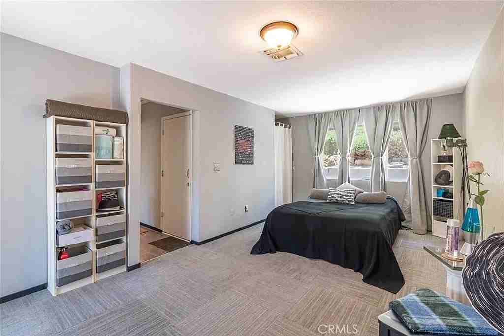 649 Olive St #NA - Photo 5 of 13