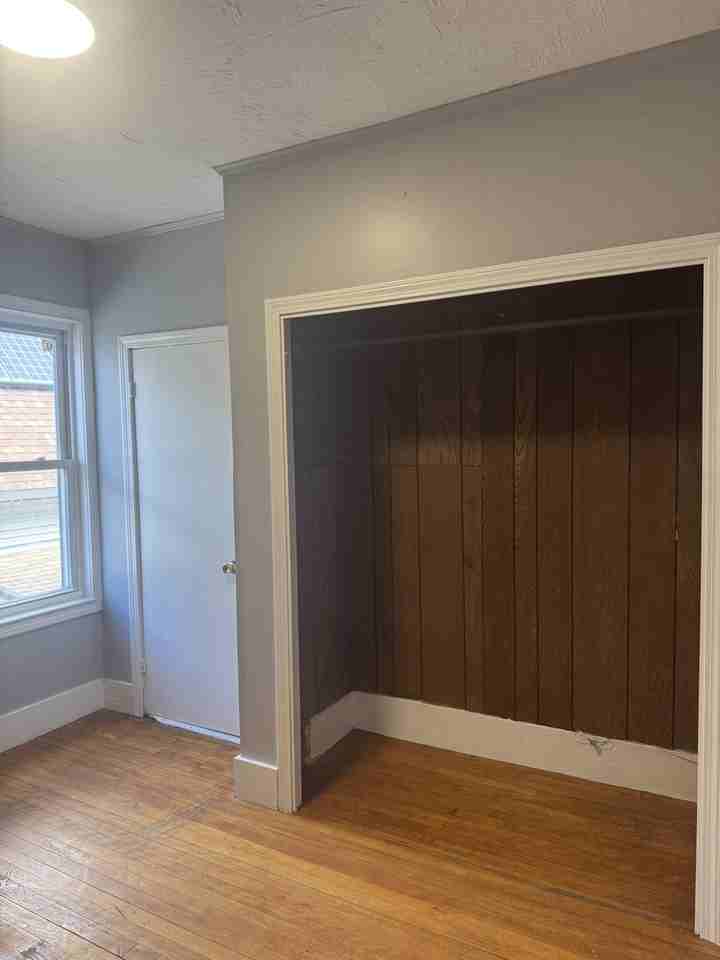 442 Grafton St #2ndFL - Photo 5 of 10